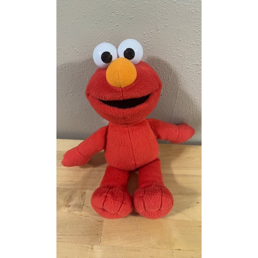 Fisher-Price Sesame Street Elmo Plush Toy - Picture 1 of 2